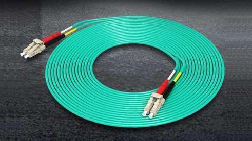 香港因为光纤跳线品质 选用欧孚OM3万兆光纤跳线